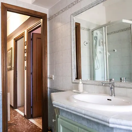 Casa Maresa Family House Metro A Apartment Rome Exterior photo